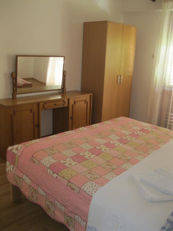 Apartments Dea Poreč Exterior foto